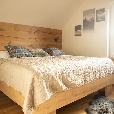 Nora Apartmán