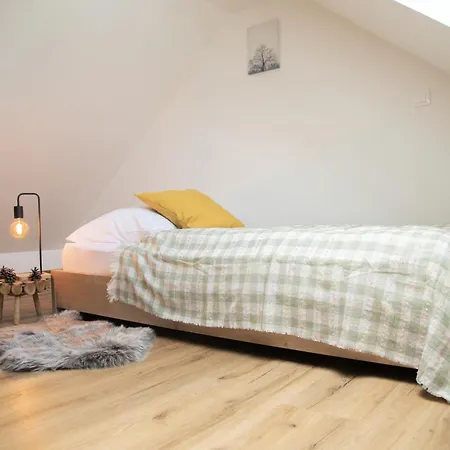 Nora Apartmán *