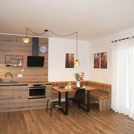 Nora Apartment *